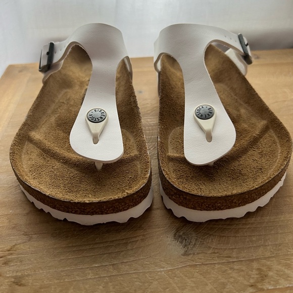Birkenstock Accessories - Birkenstock Gizeh size 7-7.5